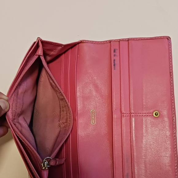COACH Genuine Leather Wallet - Picture 9 of 10